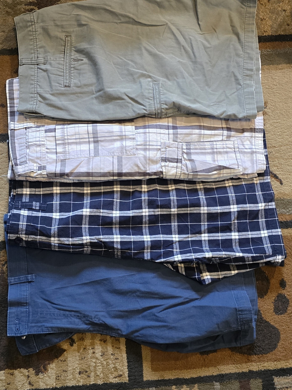 4 Pairs Men's Blue Plaid and Solid Casual Shorts - Versatile Summer Wear